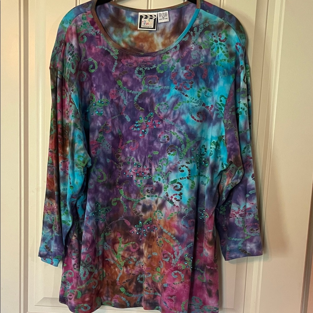 Colorful Swirl Tie-Dye Long Sleeve Tee - Multi